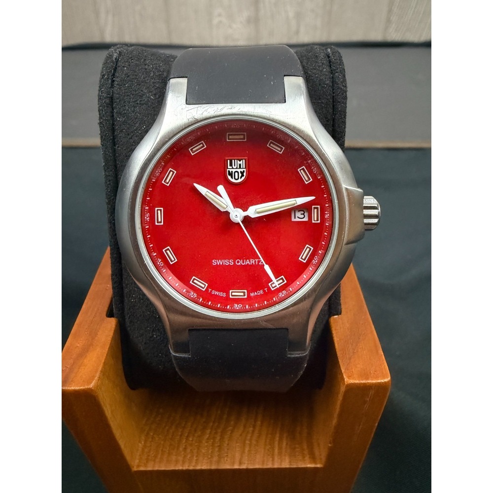 Vintage Luminox Series 700 Mens Swiss Quartz Watch Red Dial 41mm Black Rubber